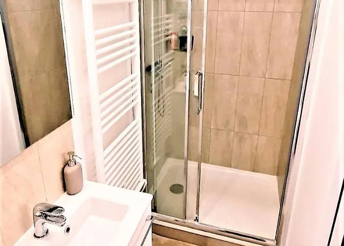 Cosy Proche Paris Ideal Couples Et Professionnels Apartment Drancy